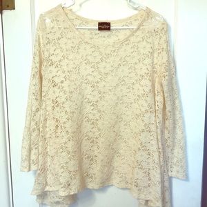 Cream cotton top!